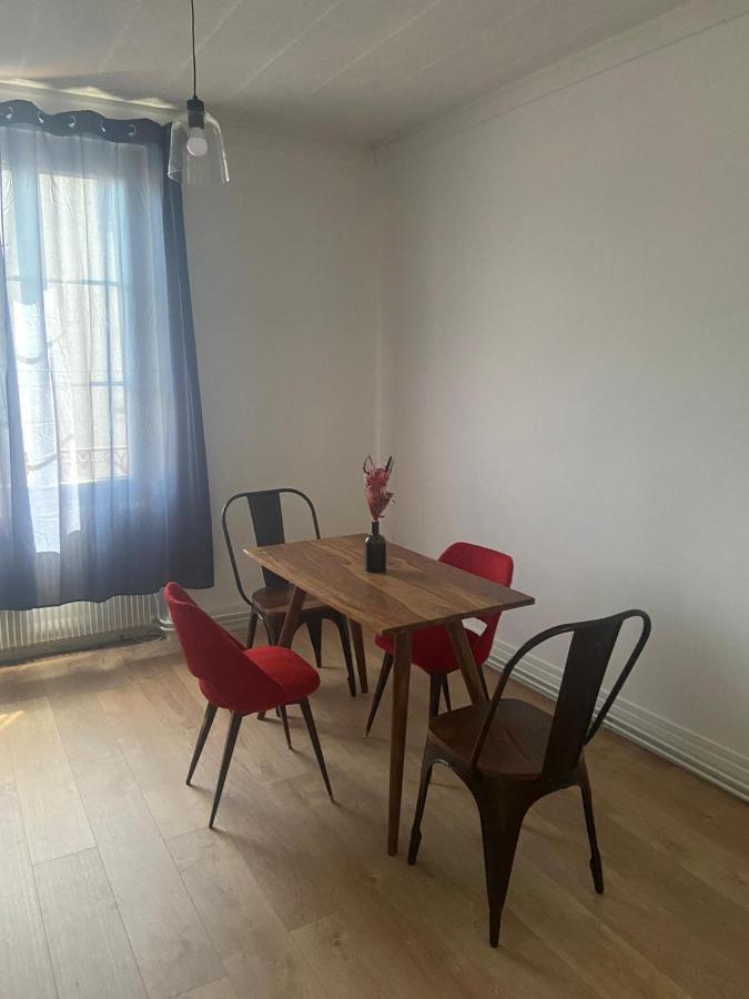Le Billeron Apartment Saint-Amand-Montrond Exterior photo
